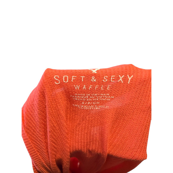 American Eagle soft & sexy waffle top in pink, size small - Picture 3 of 5
